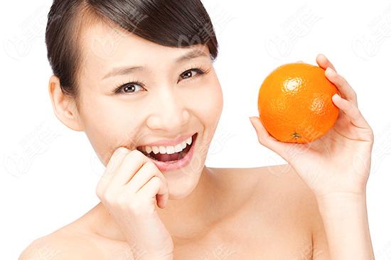 无痕去眼袋，重塑眼部魅力，重拾自信光彩