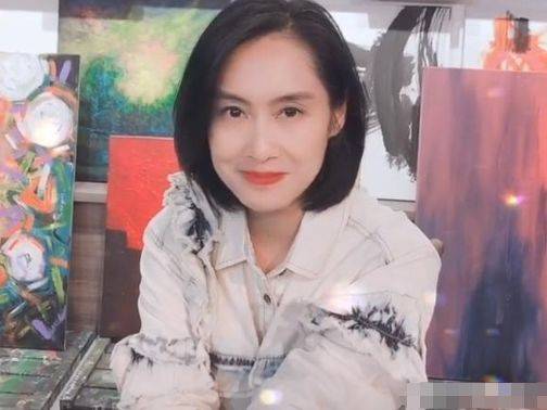 尹时允整容前后照片，探索外貌变化背后的故事