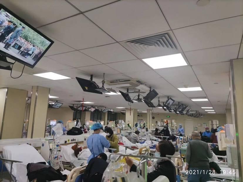 城市生命线，127路公交车的故事